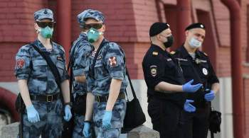 В центре Москвы задержали активистов с плакатом в поддержку Навального
