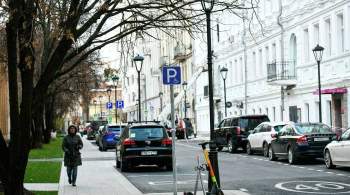 Московские парковки в праздники стали бесплатными