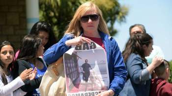 Семьи погибших аргентинских моряков потребовали ареста экс-президента Макри
