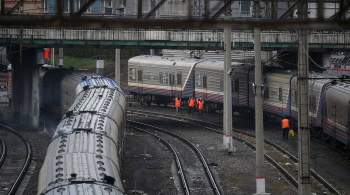 СК: под Самарой два железнодорожника попали под поезд