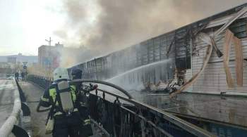 На рынке во Владивостоке полностью потушили пожар