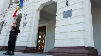Отстраненному генпрокурору Молдавии продлили срок судебного контроля