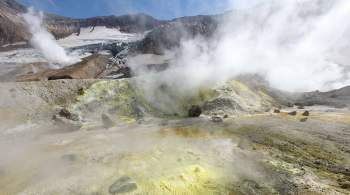 На Камчатке признали опасным турмаршрут на Мутновский вулкан
