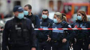 В Париже задержали мужчину, удерживавшего женщину в заложниках