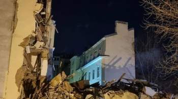 СК проводит проверку после обрушения расселенного дома в Петербурге 