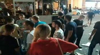 Очевидец: осколки от взрыва автобуса в Воронеже достигли остановки напротив