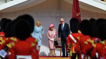 Королева Великобритании приняла Байдена с супругой в Виндзорском замке