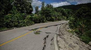 При землетрясении в Гаити погибли два человека