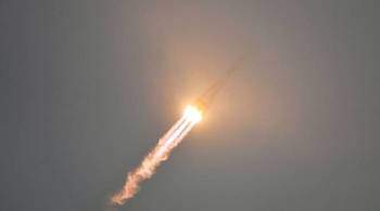 Средства ВКС приняли на управление аппарат, запущенный с космодрома Плесецк