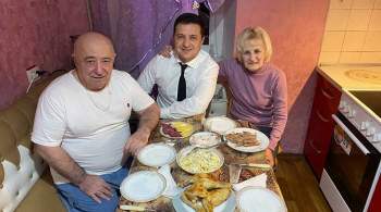 Зеленский устроил дома у родителей  званый ужин  для журналистов из США
