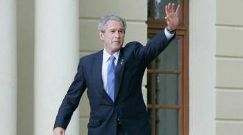  Ты должен сидеть в тюрьме : ученый сорвал выступление Джорджа Буша