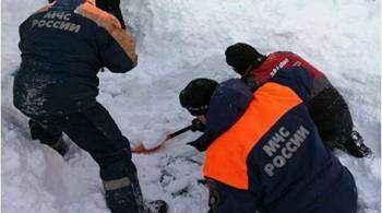 Спасатели нашли пострадавших при сходе лавины в Бурятии туристов