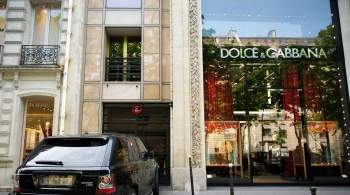 Полиция заподозрила Dolce & Gabbana в гей-пропаганде из-за рекламы