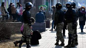 В Белоруссии мужчину задержали за оскорбление силовиков