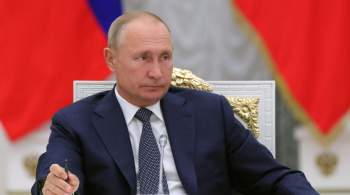 Путин поручил принять решения по амнистии некоторых категорий женщин 