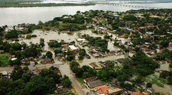В Бразилии тысячи человек остались без крова из-за ливней и наводнений