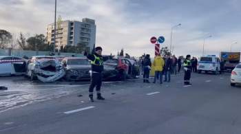 В смертельном ДТП в Сочи столкнулись девять автомобилей