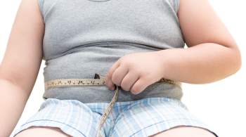 Врач рассказал о причинах лишнего веса у детей 