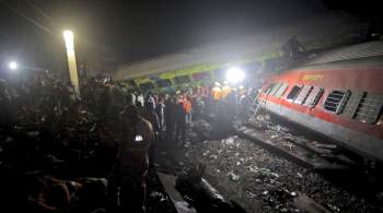 Премьер Индии посетит место столкновения поездов в штате Одиша