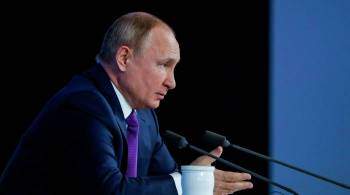 Путин поручил выделять регионам средства на обеспечение работы судей