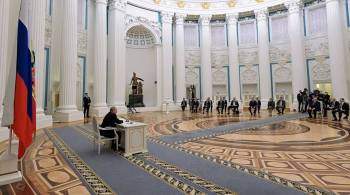 В Кремле заседание Совбеза по Донбассу назвали экстраординарным