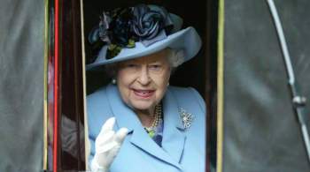 Приказано топить: у британской королевы найден зеленый скелет в шкафу