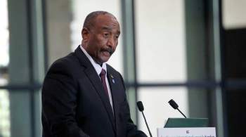 Лидер Судана аль-Бурхан объяснил роспуск органов власти в стране