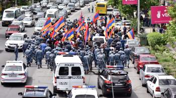 В Ереване сторонники оппозиции начали протестное шествие