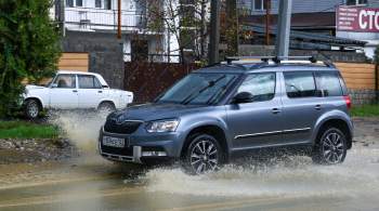 Автоэксперт назвал главные риски водителей во время дождя