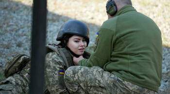 Зеленский ответил на петицию о воинском учете для женщин