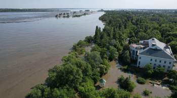 В Новой Каховке начал спадать уровень воды