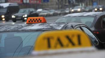 Омский таксист избил пассажирку с младенцем