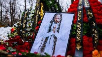 В Москве неизвестный обокрал могилу Децла 