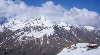 Стало известно о состоянии еще двух пропавших на Эльбрусе альпинистов