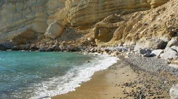 Вопреки COVID. В Греции вновь открыли пляжи