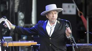 СМИ: певца Боба Дилана обвинили в совращении ребенка в 1960-х годах