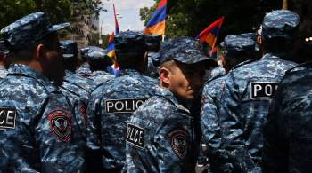 У одного из домов правительства в Ереване начались столкновения