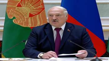 Лукашенко: Москва и Минск готовят экипажи самолетов со спецбоеприпасами