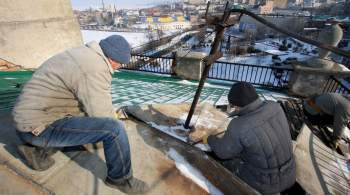 Около 1200 крыш жилых домов отремонтировали в Москве в этом году