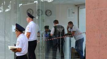 Под Петербургом мужчина открыл стрельбу из окна своей квартиры