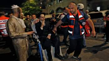 Более 200 человек доставили в больницы после обрушения в синагоге Израиля