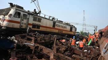 СМИ: число погибших при столкновении поездов в Индии выросло до 288
