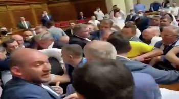 Экс-министр внутренних дел Польши пришел пьяным на заседание парламента