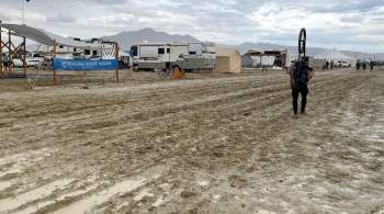 Организаторы фестиваля Burning Man сняли запрет на выезд гостей 