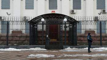  Ничего экстраординарного . Посольство РФ в Киеве продолжает работу