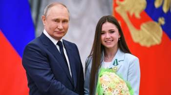 Путин сделал Валиевой подарок на день рождения на встрече в Кремле: видео