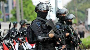 В Индонезии во время уличных столкновений погибли почти 20 человек