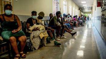 Заболевшим с омикрон-штаммом запретили покидать ЮАР