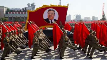 СМИ: КНДР проводит парад сил гражданской обороны 