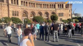 В Ереване на фоне событий в Карабахе перекрыли главную площадь 